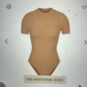 SKIMS fits everybody t-shirt bodysuit / small / ochre / new with tags.